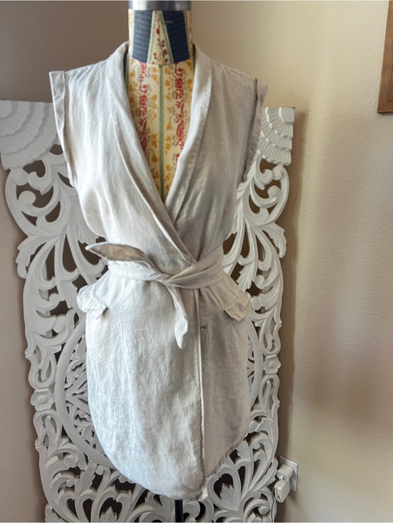 AYR Dresses & Skirts - Sleeveless Linen Wrap Vest in Light Beige size 6